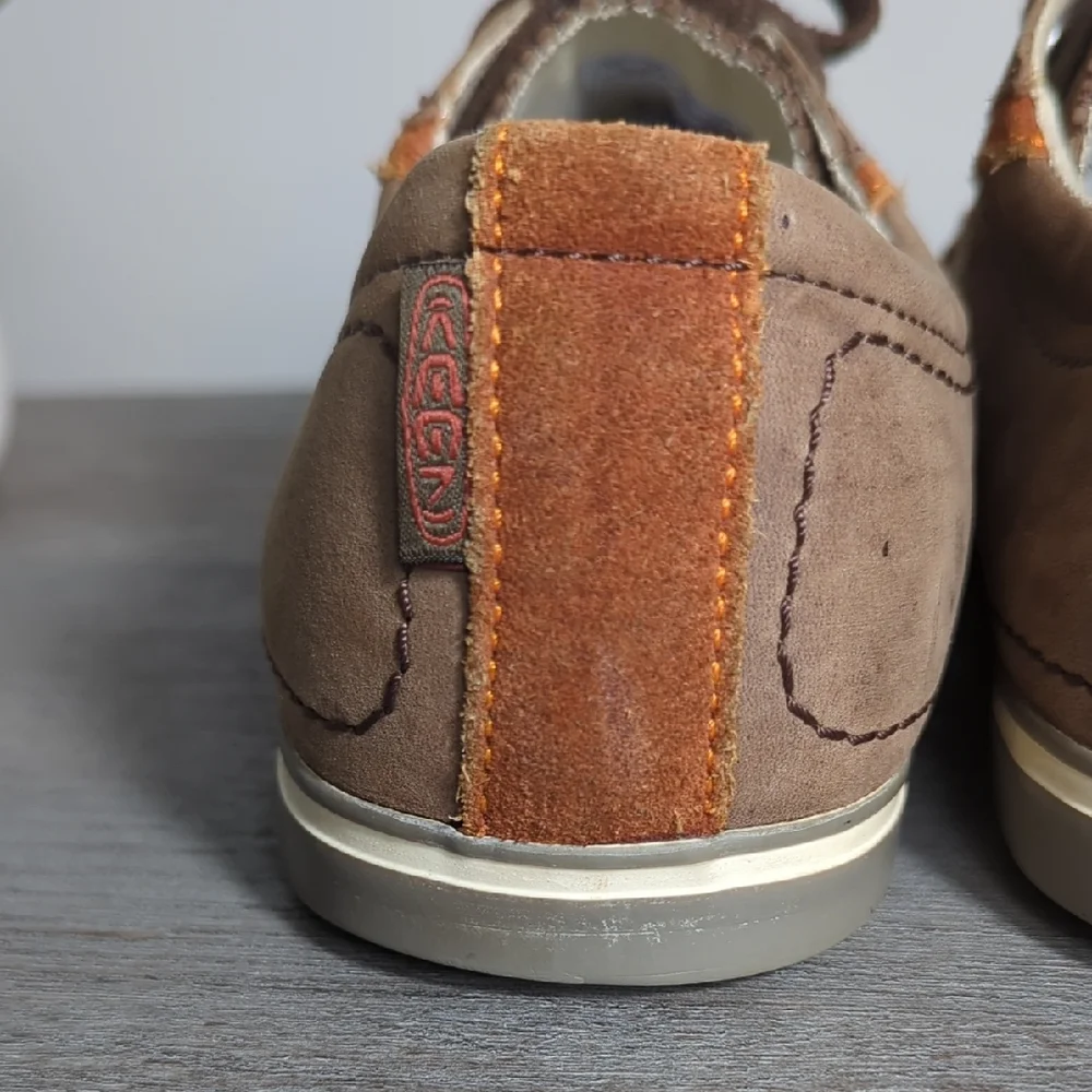 KEEN Arcata‎ Men's Suede Brown Orange Casual Sneakers 1002889 Size 10.5 Grunge